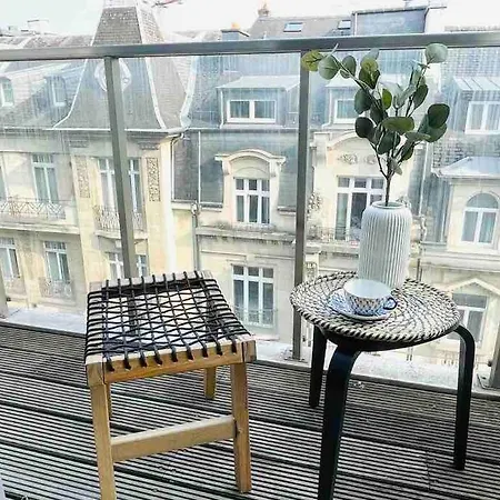 Charming In City Center - S6 Apartment *